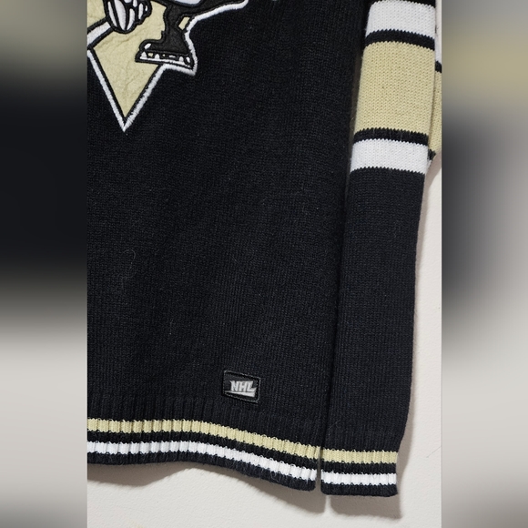 Pittsburgh penguins kinted pull over - Picture 5 of 6